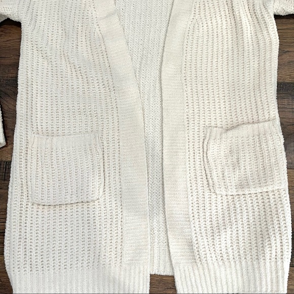 LoveTree Cardigan - Picture 2 of 4